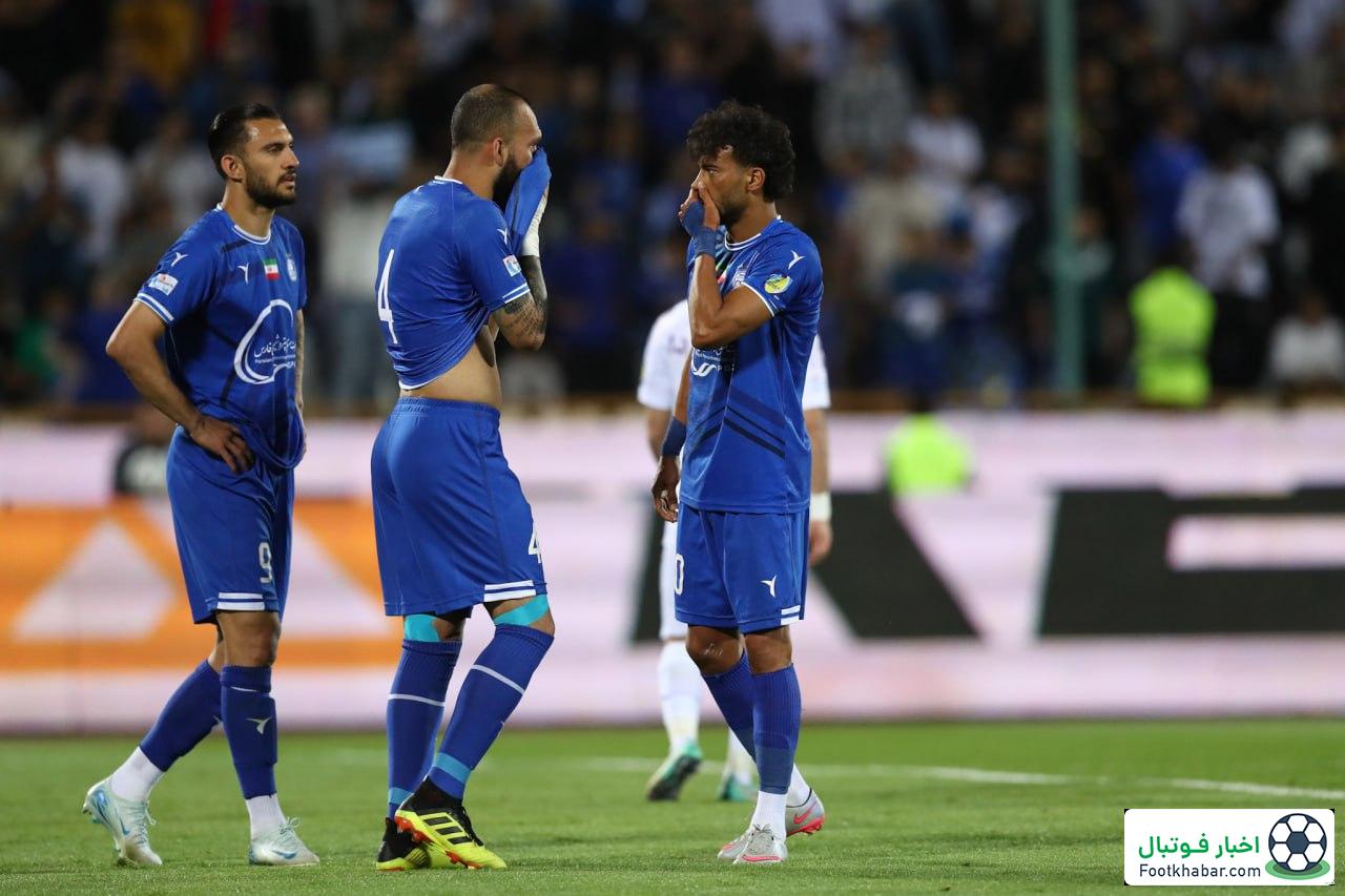 اولین واکنش استقلال به ناکامیها: جریمه