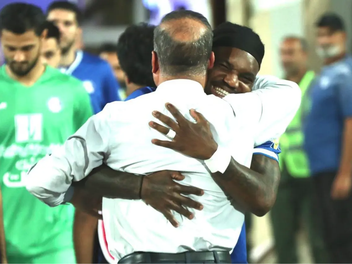 استیج آزادی در انتظار خودنمایی تیوی بیفوما