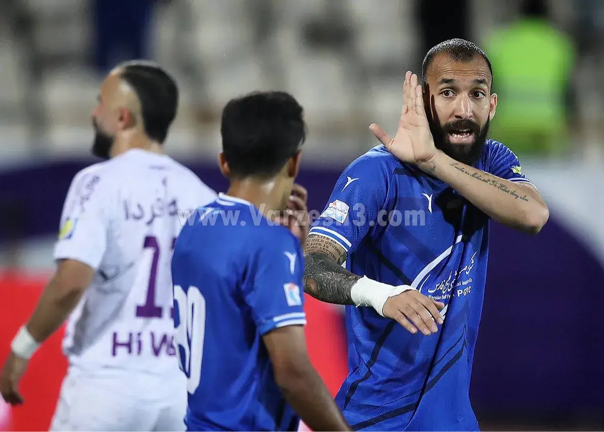 روزبه را از اینجا تکان ندهید! (عکس)