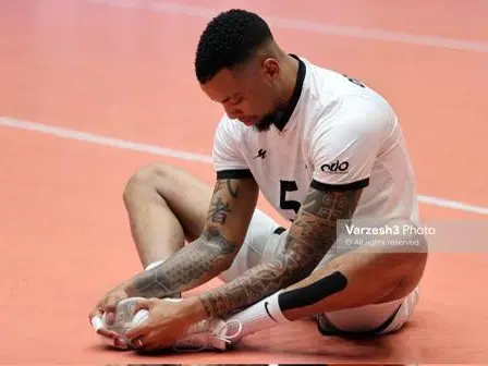 واکنش ستاره خارجی شهداب به درگیری با موسوی