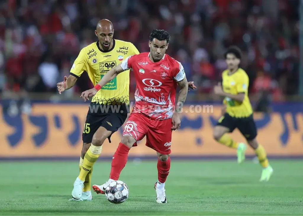 انزونزی، رهبر خط میانی سپاهان