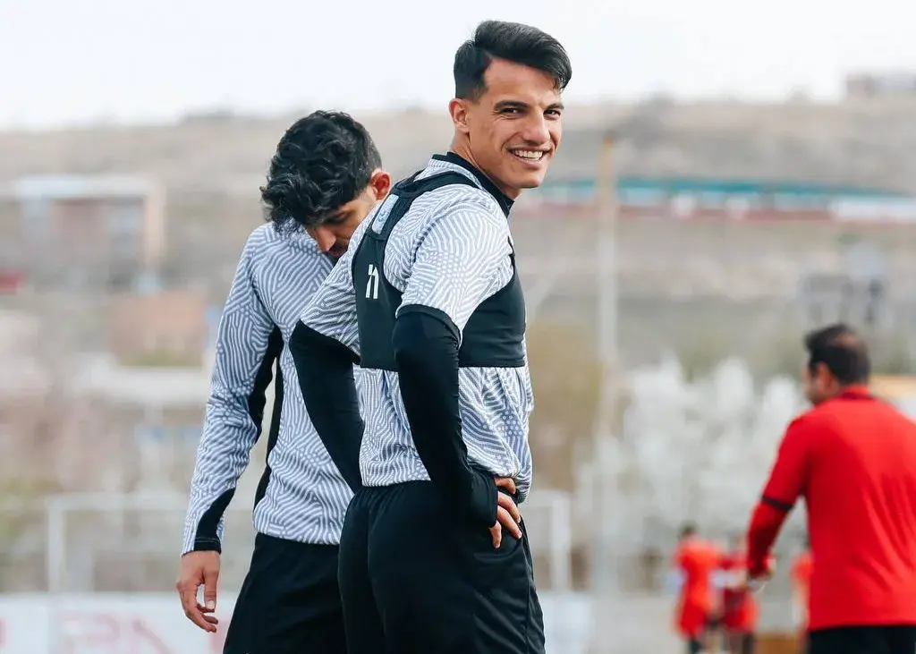 حمله تراکتور با محبوب مجیدی به استقلال!