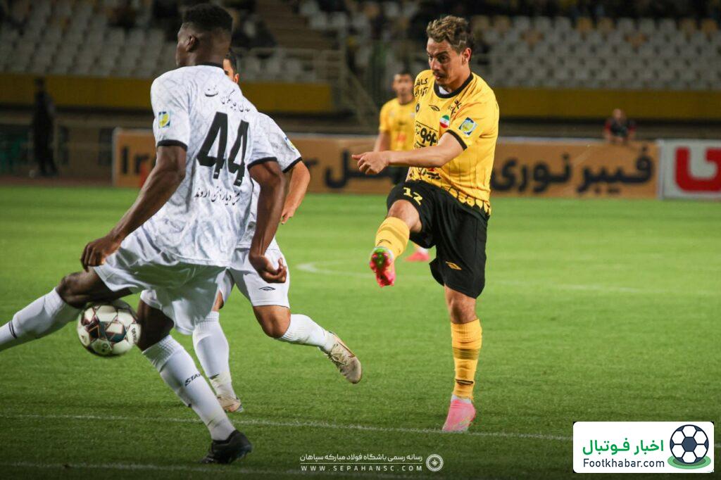 بن‌یدر یک پا اصفهانی شد! (عکس)