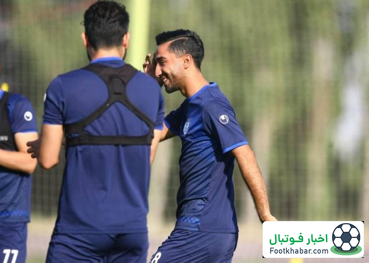 محسن کریمی زنده است، گل هم میزند! (عکس)