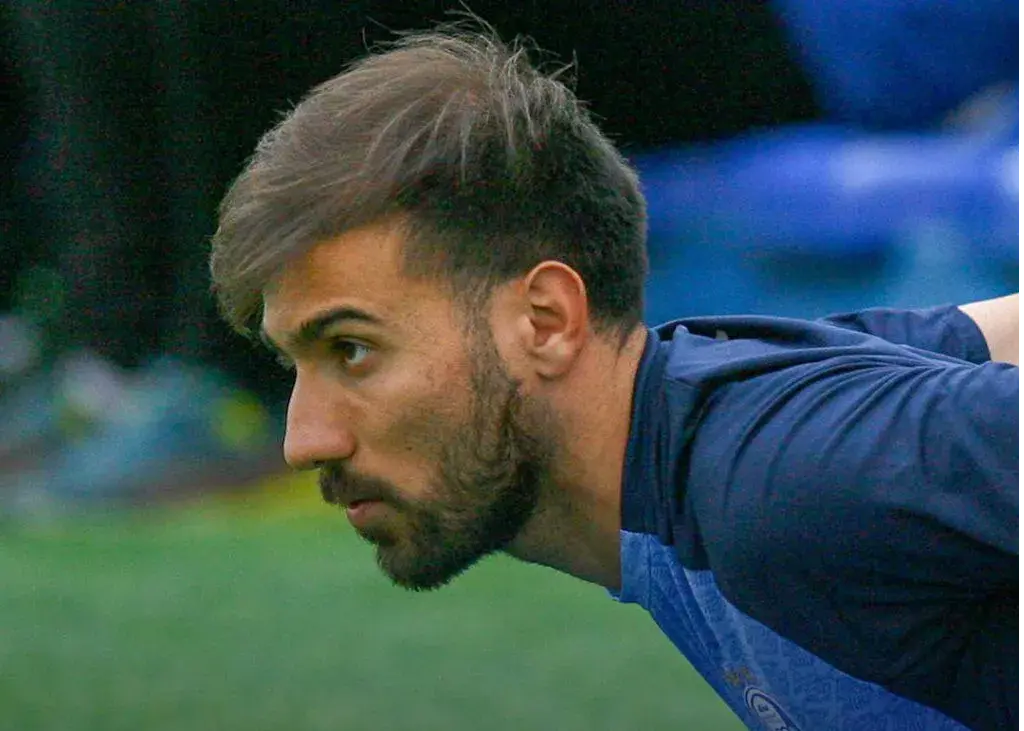 نمایش جام یک استقلالی مقابل حریف خاص (عکس)