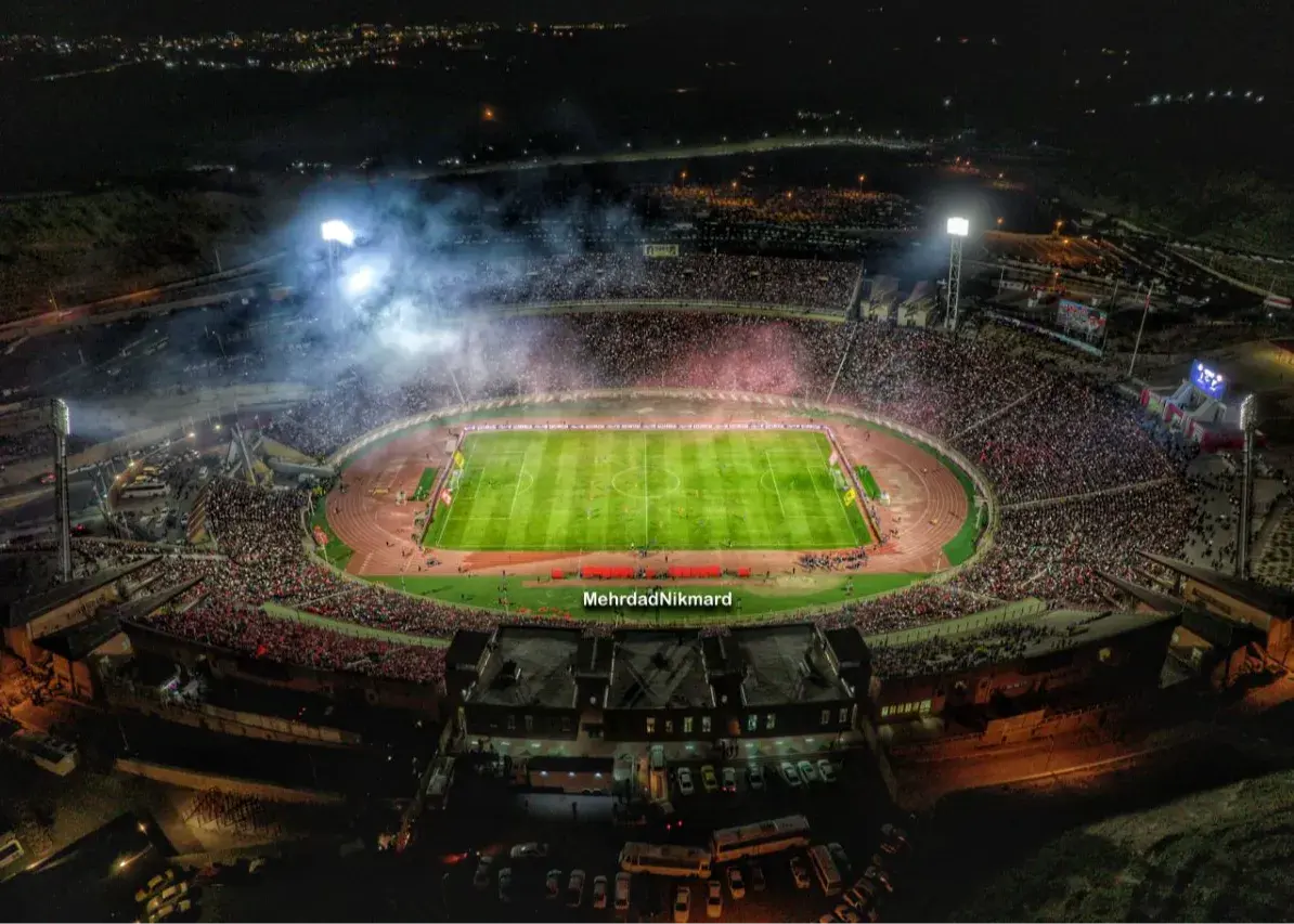 تیمی که با هوادارانش قهرمان می‌شود!