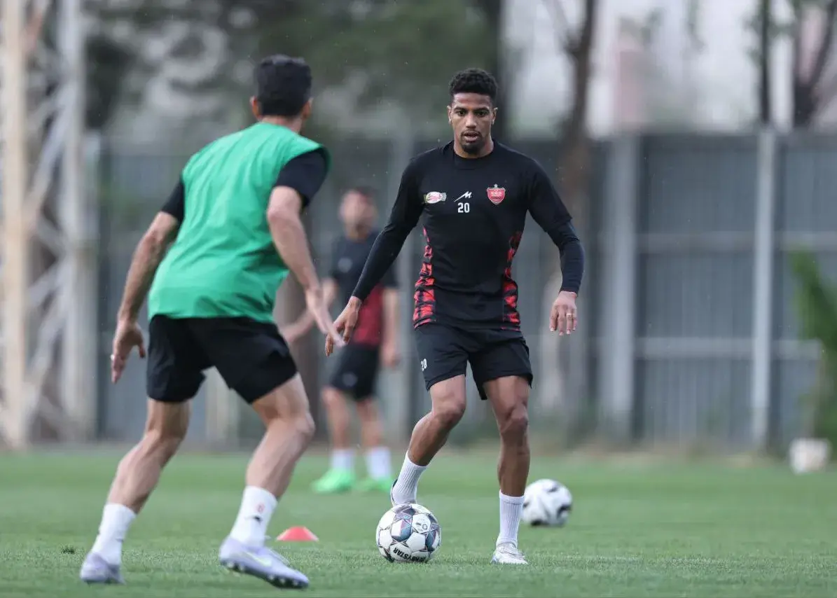 بازگشت یک مصدوم به تمرینات پرسپولیس