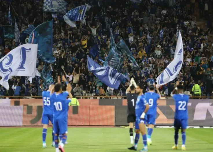 ترکیب احتمالی استقلال مقابل پیکان