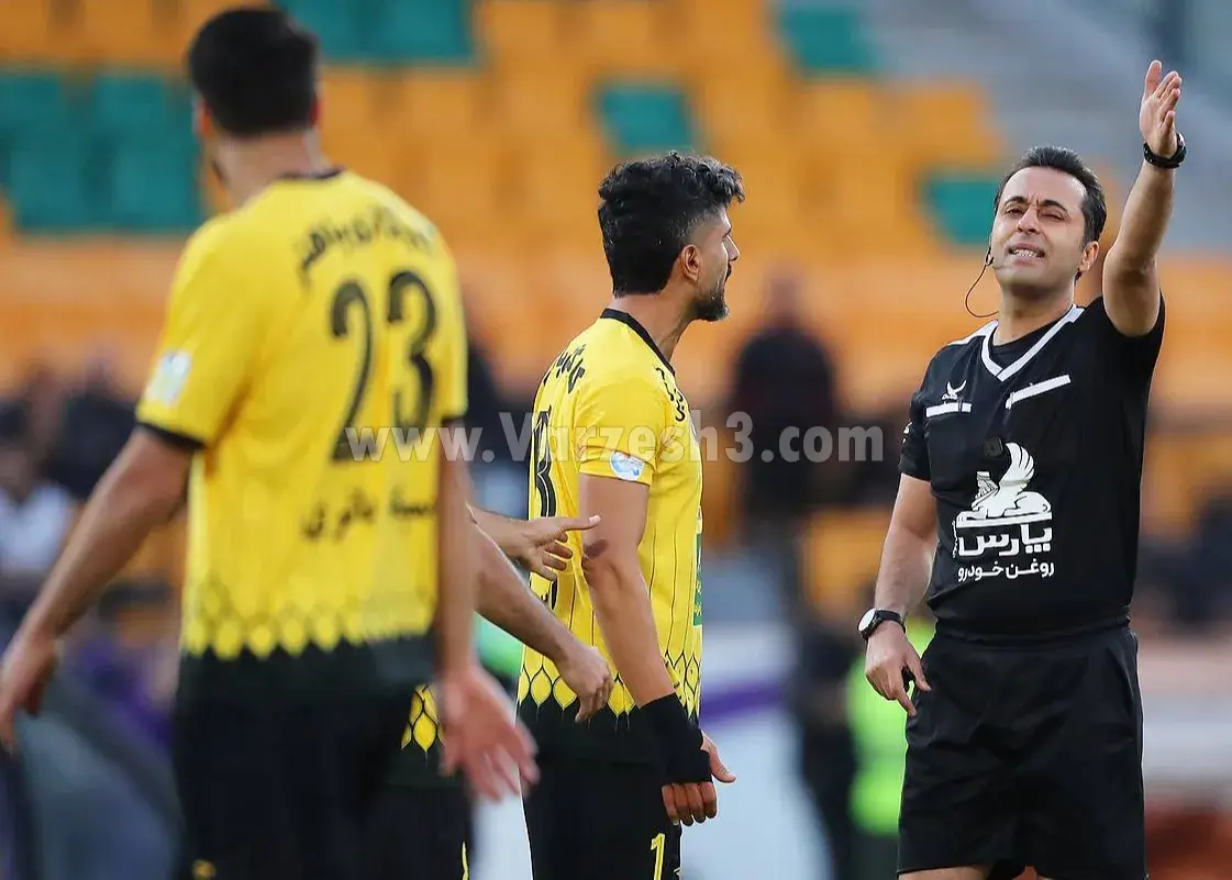 کارشناسی صحنه‌های مشکوک پرسپولیس – سپاهان