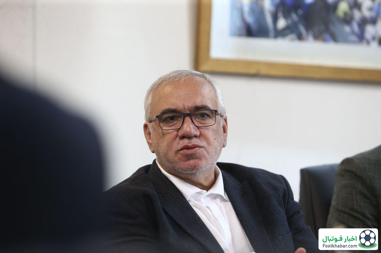 فتحاللهزاده: از این همه انتقاد از درویش تعجب میکنم