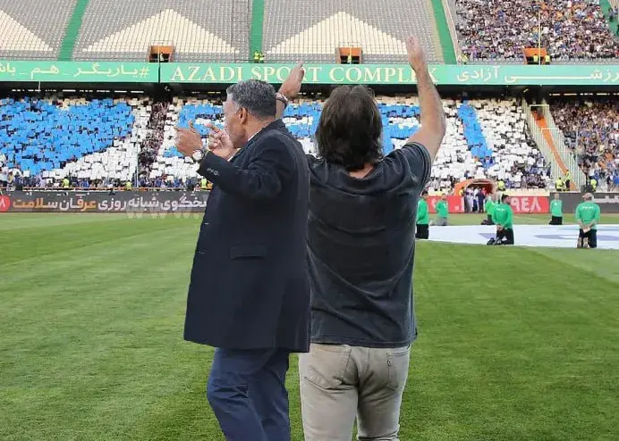سرمربی استقلال ۱۰ روز دیگر در تهران