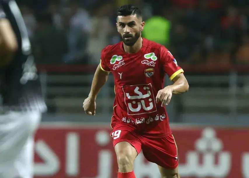 سینا آن اشتباه مرگبار را به فراموشی سپرده