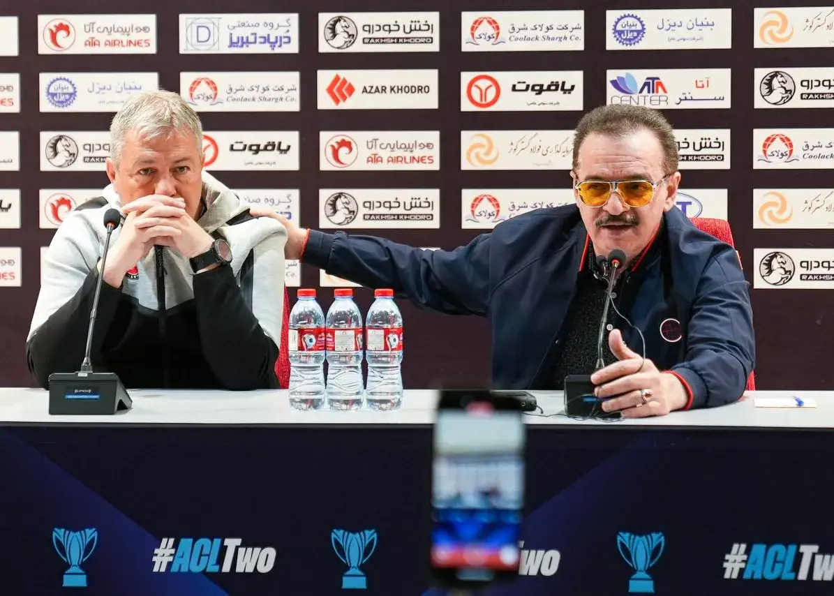 حضور ناگهانی زنوزی در کمپ تیم صدرنشین