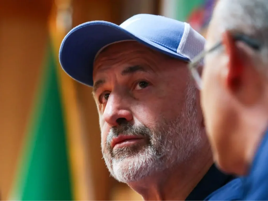 بوژوویچ – استقلال و توقع یک پایان آبرومند