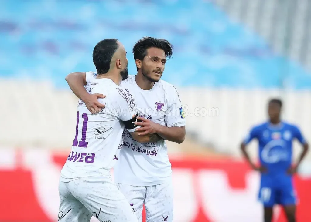 شجاعیان: استقلالی‌ها اهل باند بازی نیستند