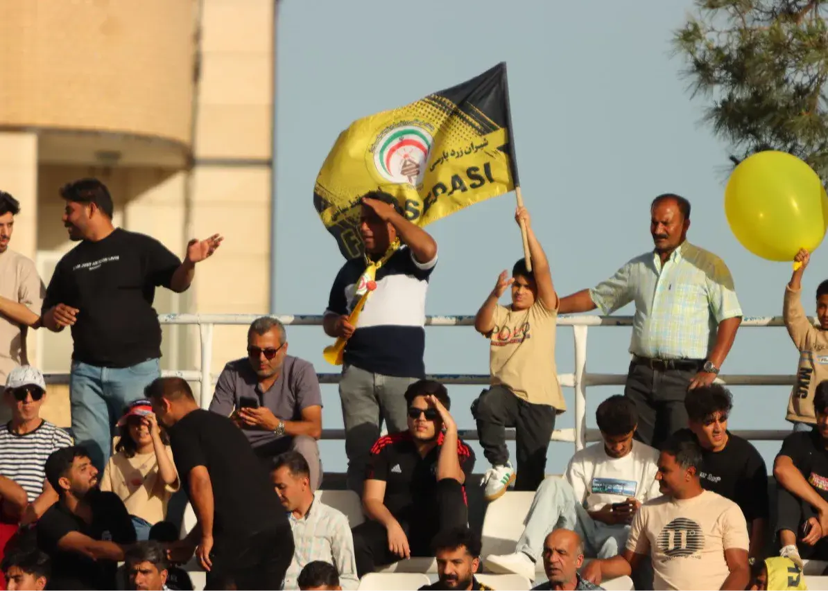 رقص پرچم در حافظیه: فجر صعود را تمرین کرد