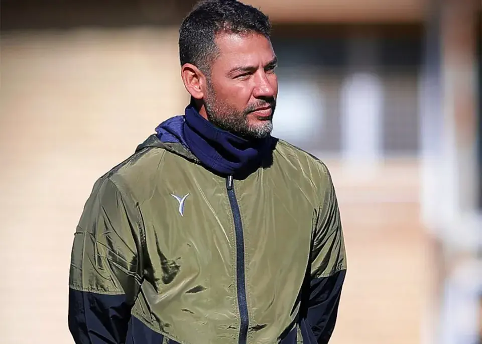 کاظمی: نبود VAR نقطه تاریک فدراسیون است!