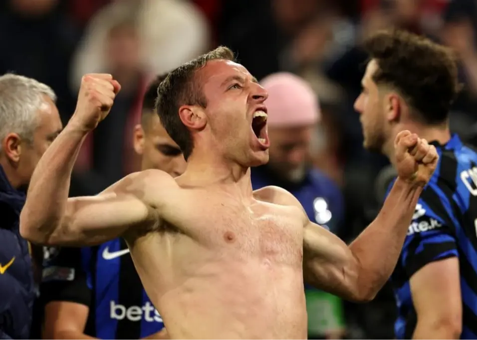 اشک گلزن اینتر درآمد: این گل برای مادربزرگم!