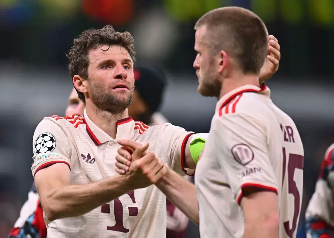 اقدام نمادین مولر: مشعل بایرن برای جوانان!