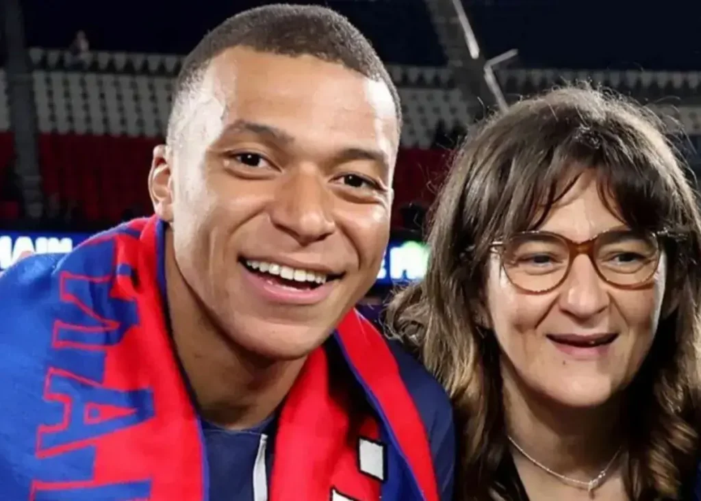 امباپه از جیب خودش خرج می‌کند، قدردان باشید!