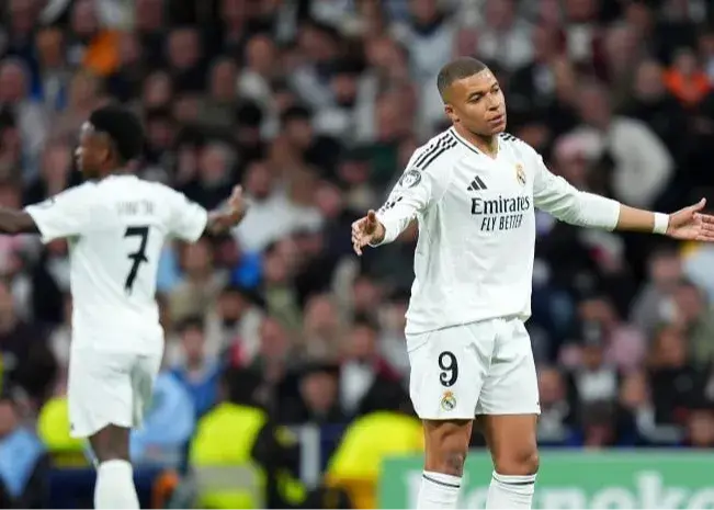 انتقاد تند از رئال: نه مغز دارید، نه قلب، نه جرات