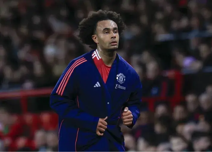 انقلاب آموریم: 12 بازیکن باید بروند!