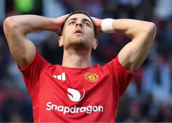 بدشانسی آموریم: فصل برای مدافع یونایتد تمام شد