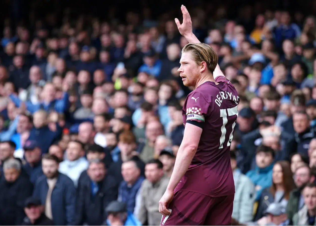 تشویق کی‌دی‌بی در خانه حریف: دوستت داشتیم کوین!‏