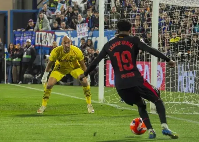 تنها گلر اروپا که بارسا را ناکام گذاشت