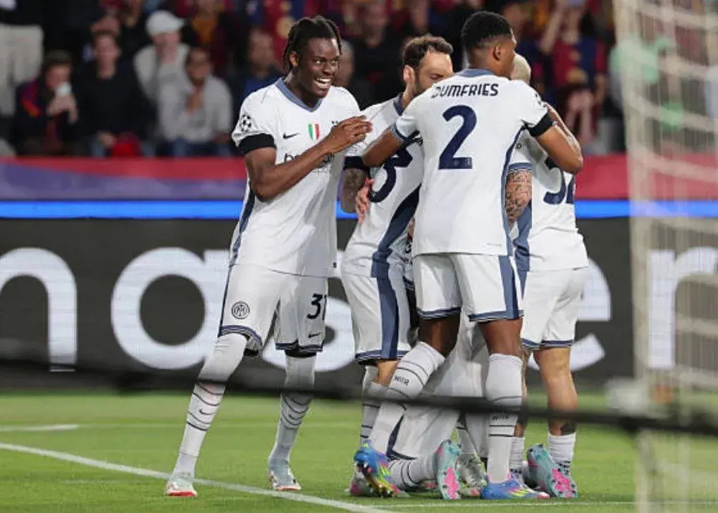 تورام در ۳۳ ثانیه بارسلونا را شوکه کرد! (عکس)