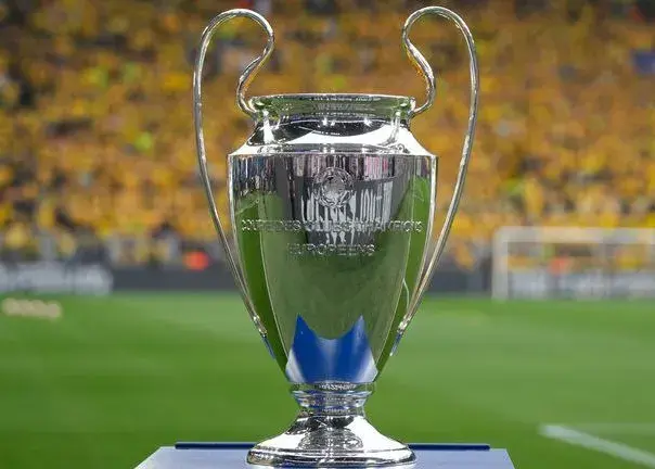 جلسه ویژه یوفا: لیگ قهرمانان تغییر می‌کند!