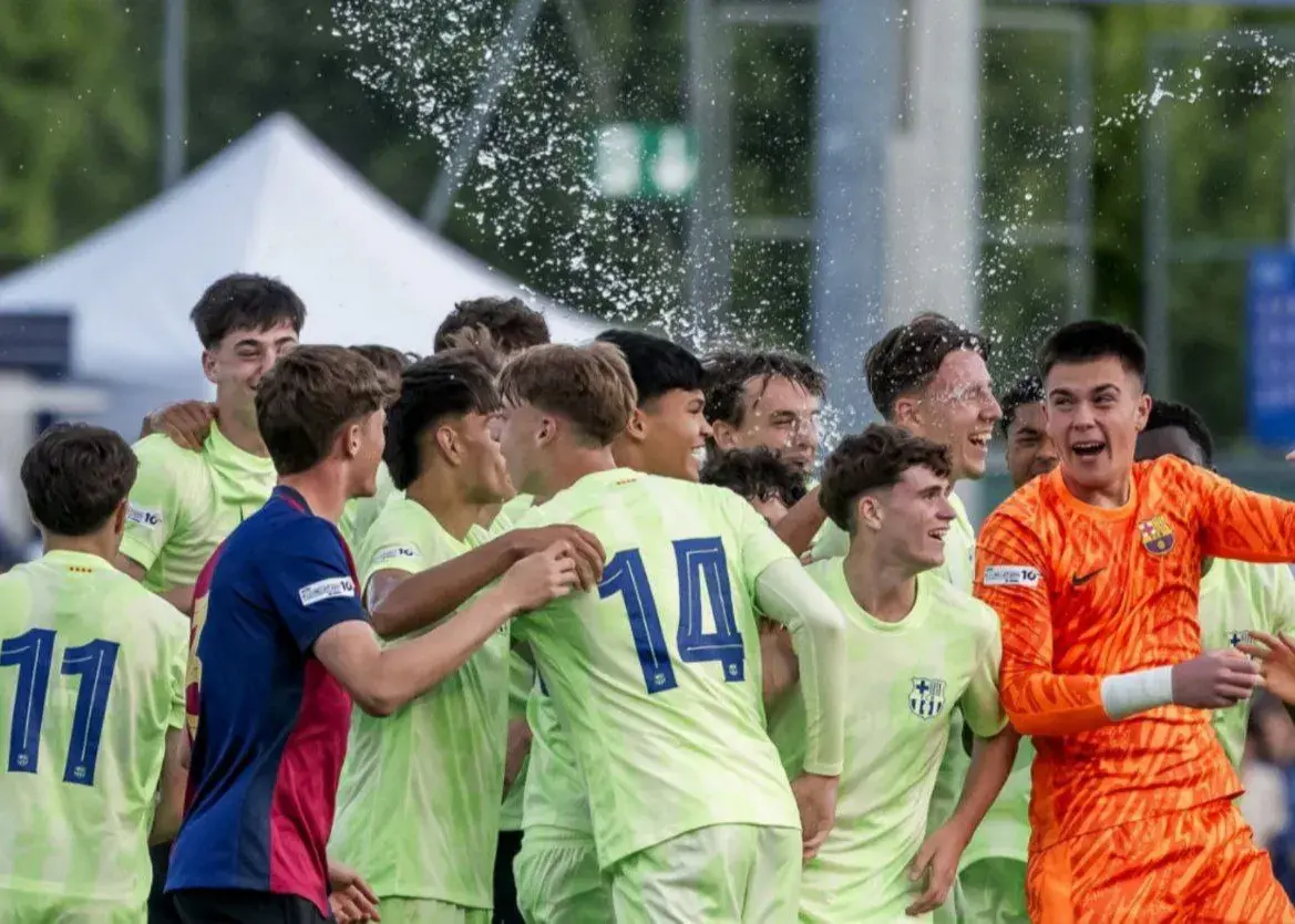 جوانان بارسا زودتر از فلیک سه‌گانه گرفتند!