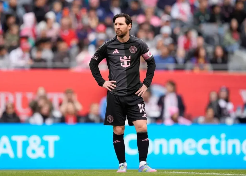 حسرت بزرگ مسی: تیرک مانع سوپرگل‌های فوق ستاره