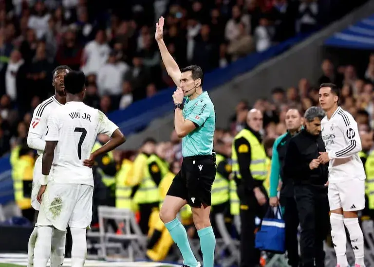 حمله رئال پس از گریه داور: در سطح جهانی نیستی!