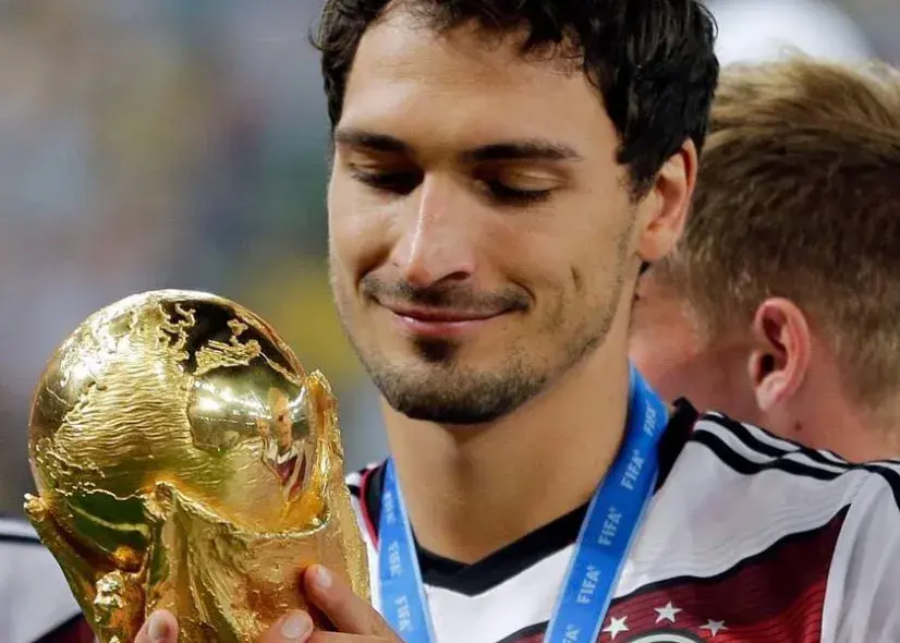 خداحافظی اشک‌آلود هوملس با فوتبال در 36 سالگی