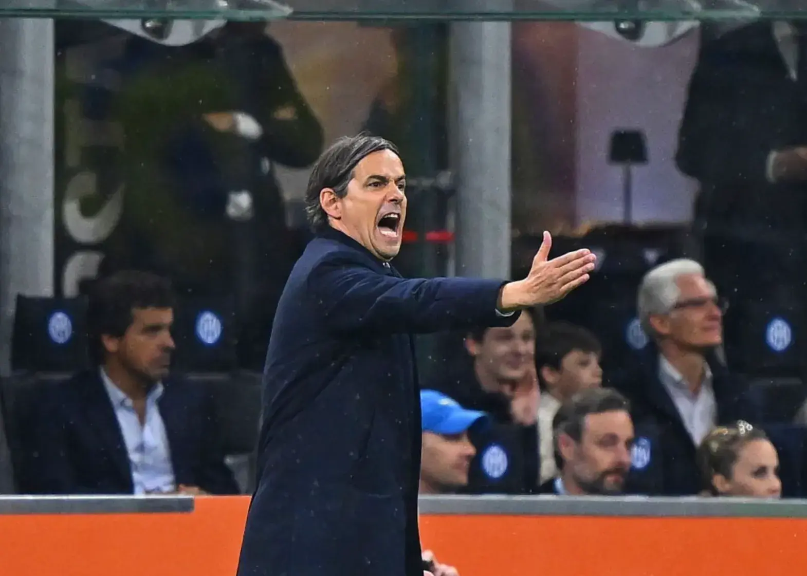 خشم اینزاگی از داور: با من اینطوری رفتار نکن!