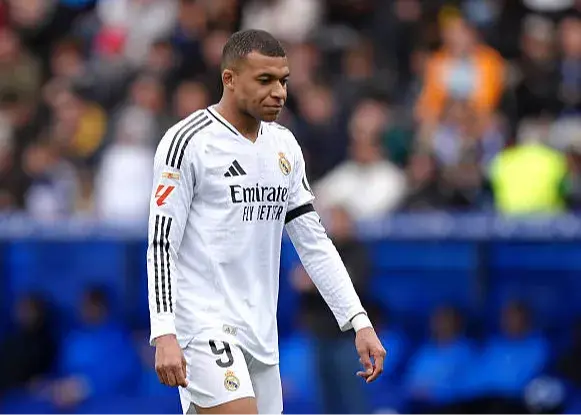 خشم ناگهانی دلیل هر چهار کارت قرمز امباپه (عکس)