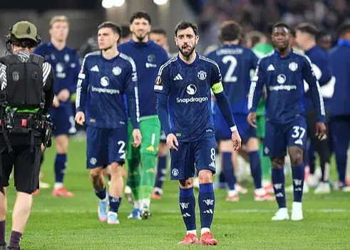 خشم یونایتدی‌ها: به ما اشک‌آور زدند!