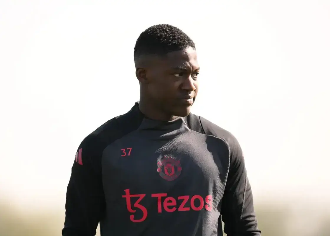 خیال راحت آموریم: الماس یونایتد برگشت