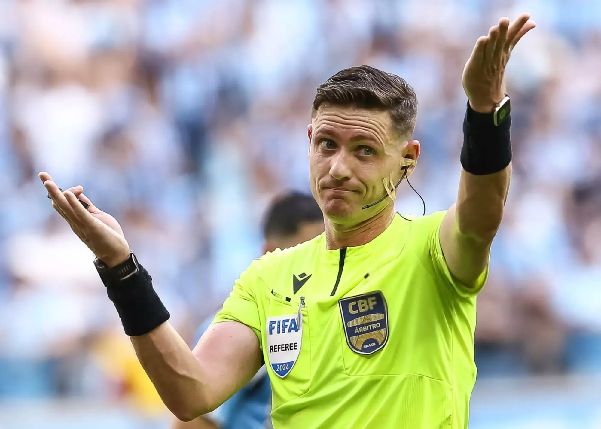 داور المپیک، دربی حساس را سوت می‌زند