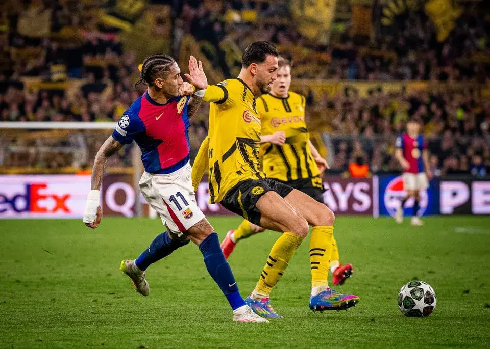 دل و قلوه بارسا و دورتموند در ایکس! (عکس)‏