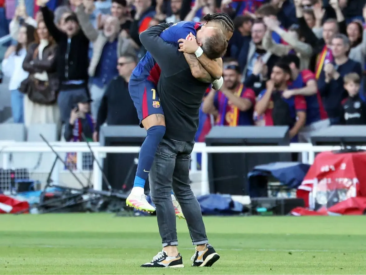 دو روی هیولایی که فلیک ساخته است