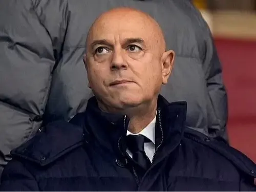 راهپیمایی در لندن علیه رئیس تاتنهام: دیگر بس است!