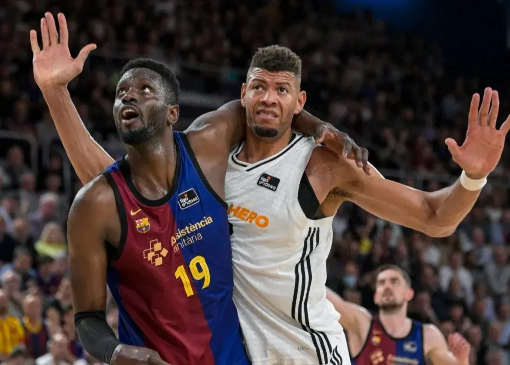 ستاره بسکتبال بارسلونا رودیگر را مسخره کرد! (عکس)