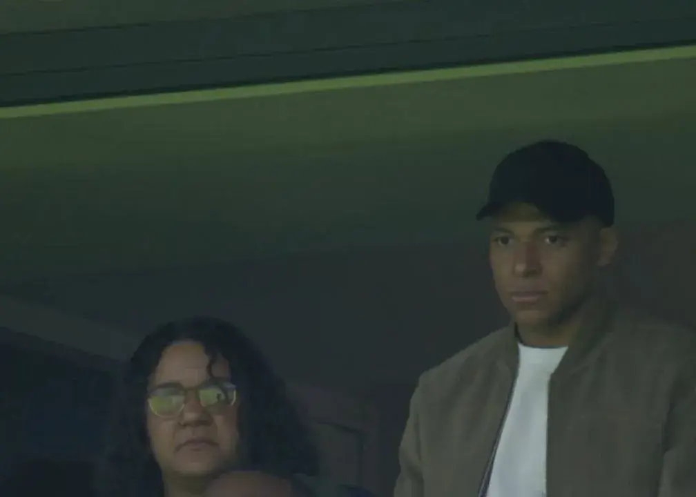 شوکه‌کننده در برنابئو: امباپه روی سکوها هو شد!