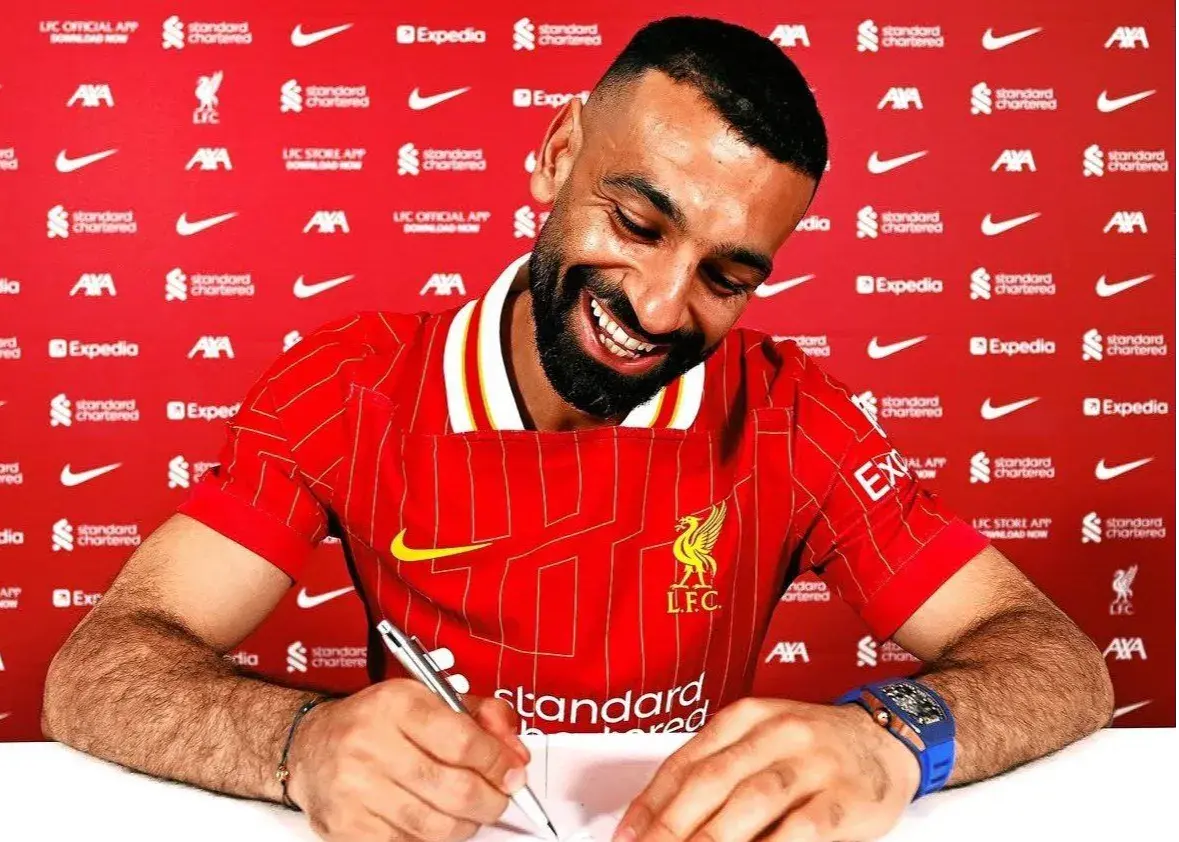 صلاح تمدید کرد، همه در لیگ برتر به دردسر افتادند!