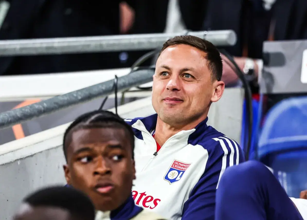 ضربه دردناک لیون به ستاره‌ای که از هواداران دلبری کرد