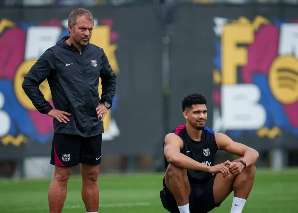 عصبانیت فلیک از تاخیر ستاره‌های بارسا در تمرین (عکس)