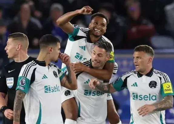 فاجعه فن نیستلروی در لستر: بدترین رکورد ممکن!