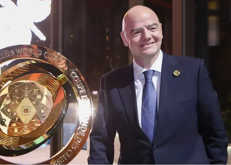 فراخوان رئیس فیفا: اسپانیایی زبان‌ها بلیت بخرند!